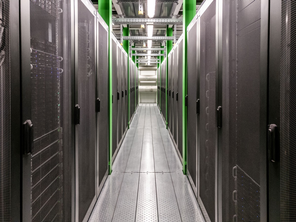 How Dedicated Servers Work